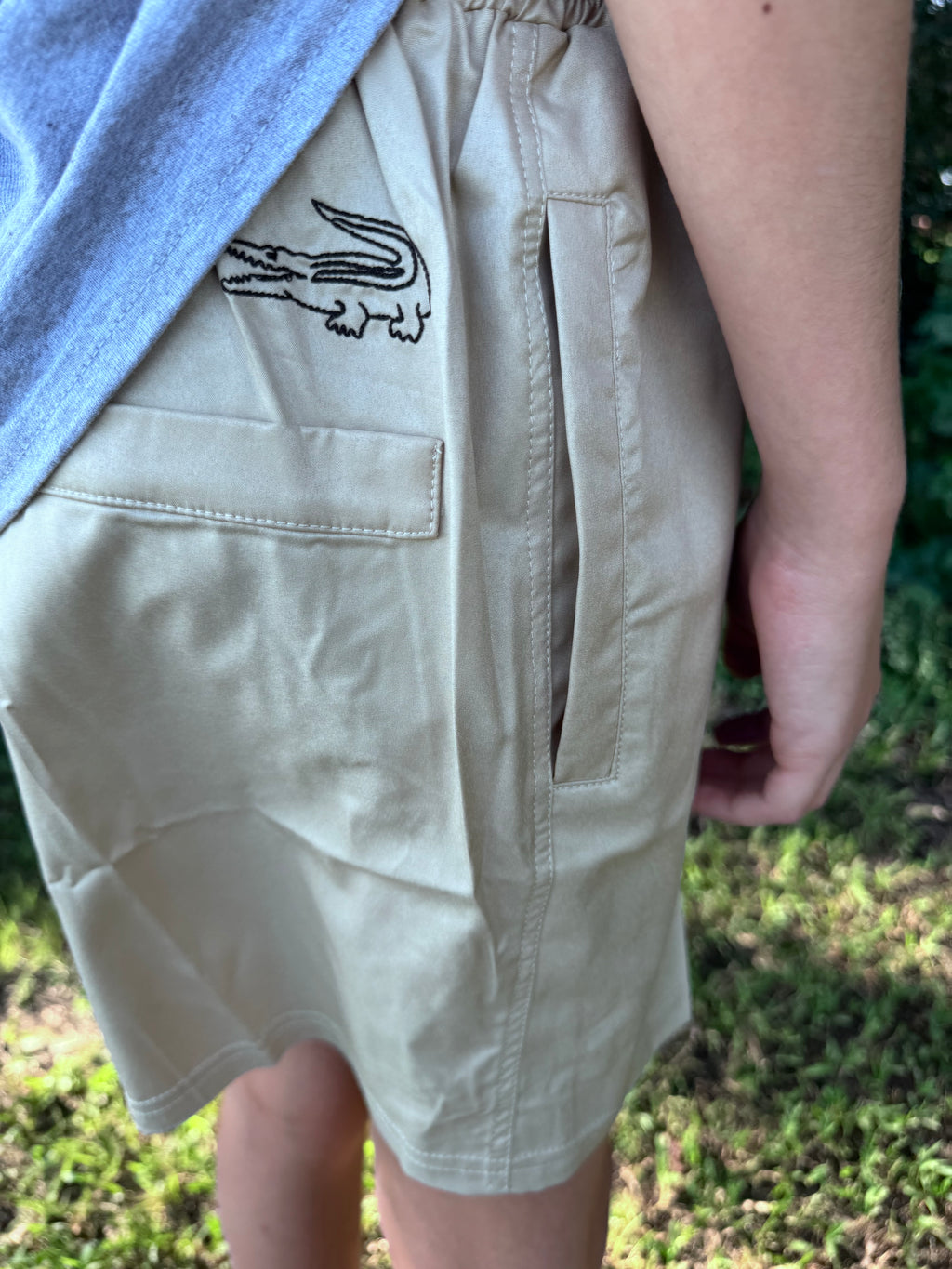 Southern Basics Performance Shorts Khaki