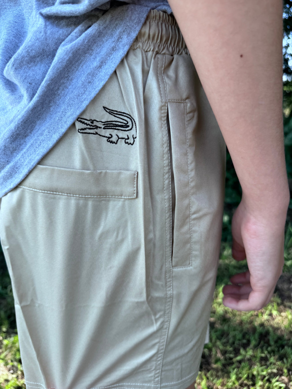 Southern Basics Performance Shorts Khaki