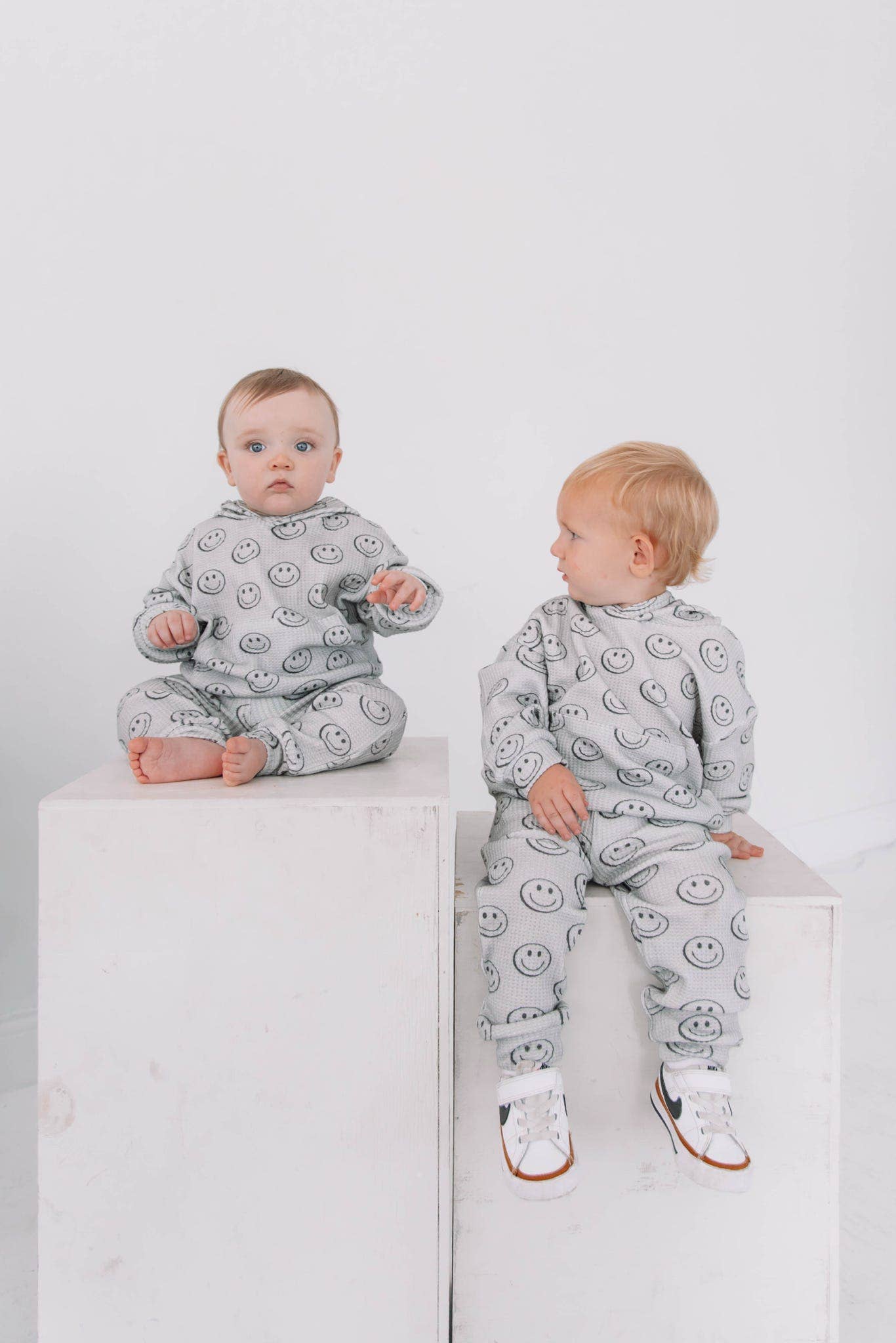The Leo Set | Grey Smiles: 6Y